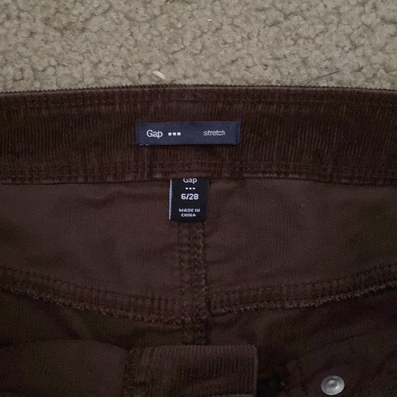 Brown GAP corduroy skirt - Picture 2 of 3